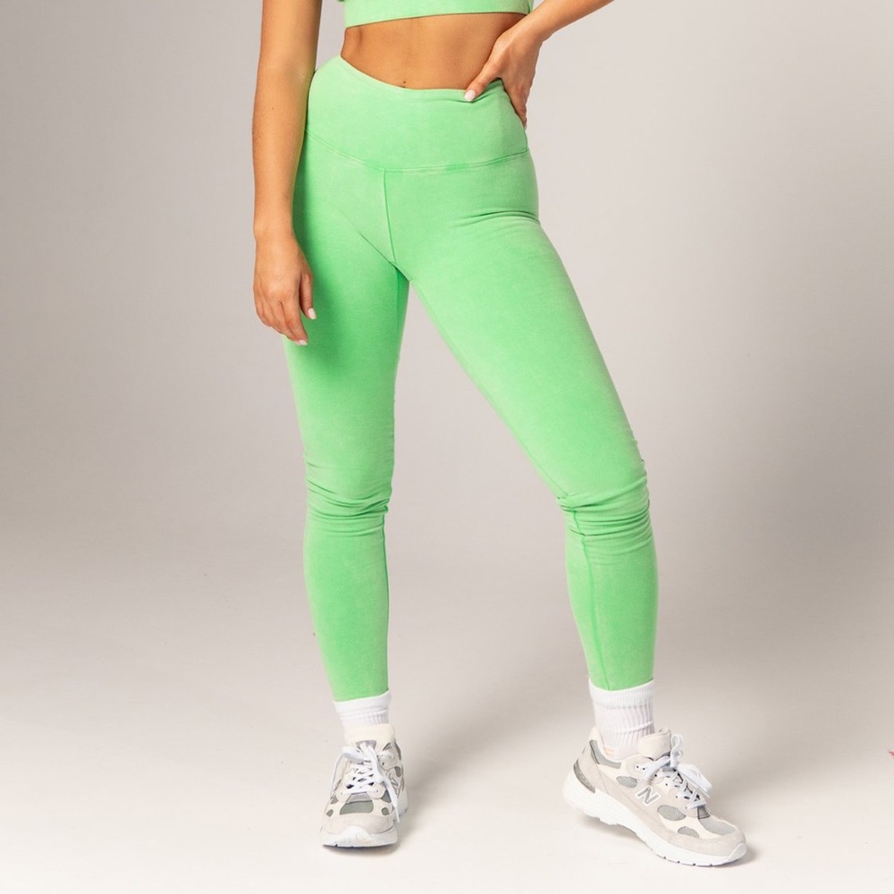 Saki by Tammy Hembrow workout leggings